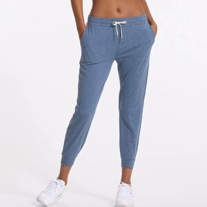 Vuori performance joggers heathered blue